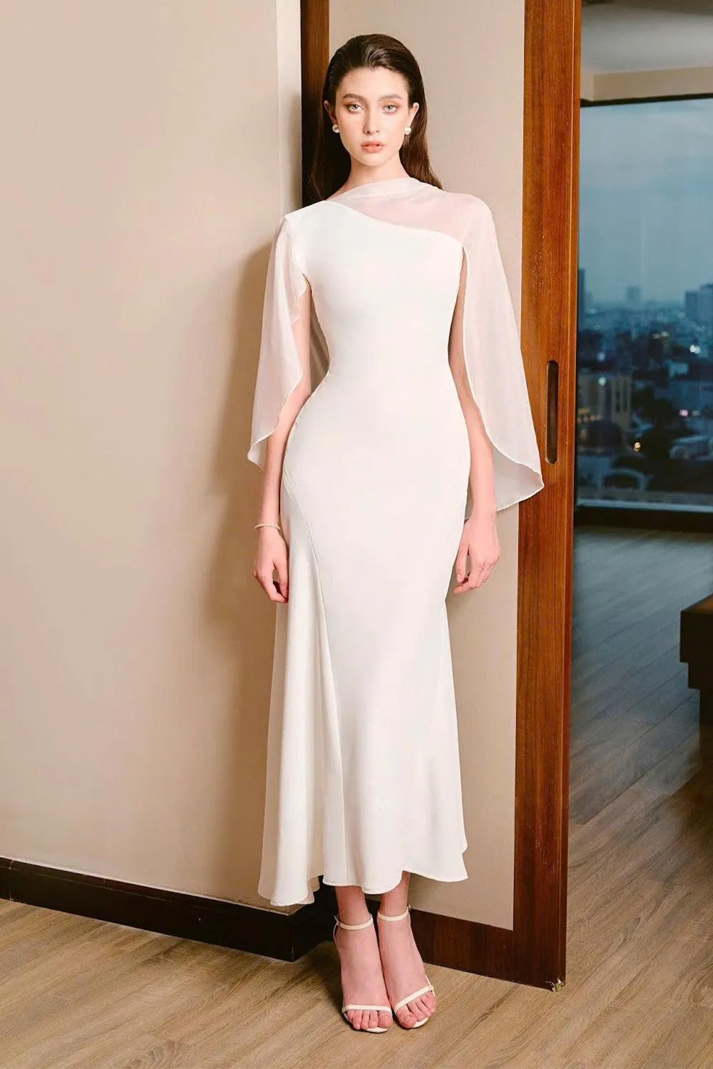 Abigail Trumpet Cape Sleeved Twill Midi Dress