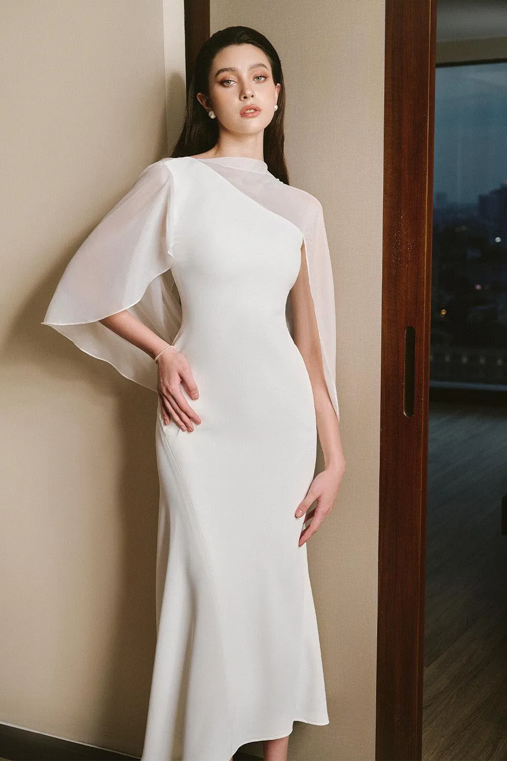 Abigail Trumpet Cape Sleeved Twill Midi Dress