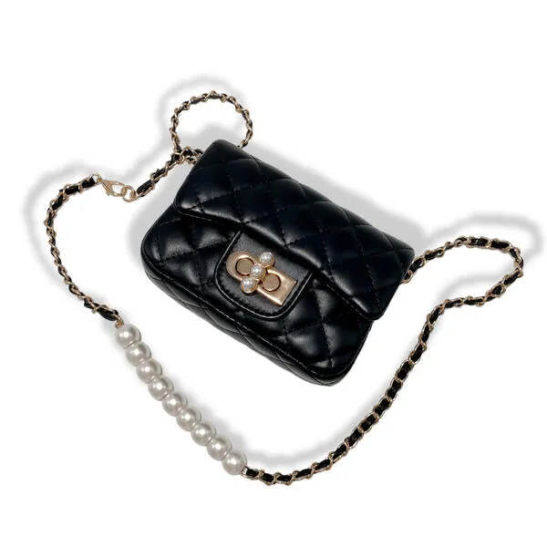 Black Pearl Closure Quilted Purse